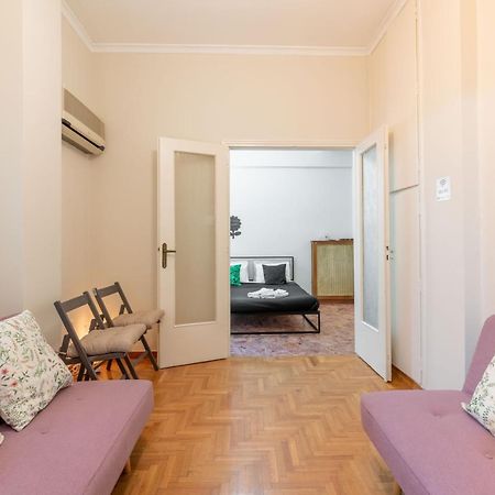 شقة Pink Flat Exarcheia Athens Netflix المظهر الخارجي الصورة