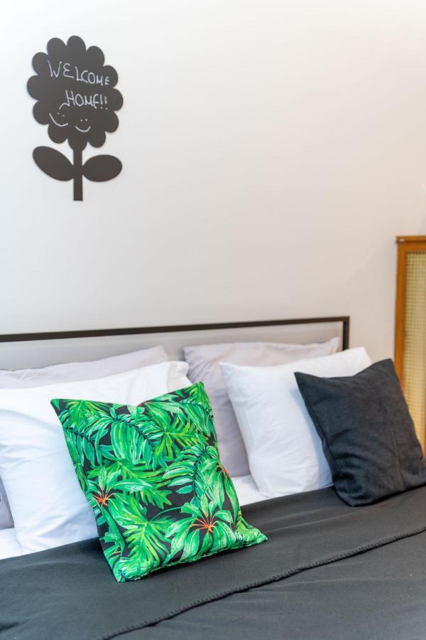 شقة Pink Flat Exarcheia Athens Netflix المظهر الخارجي الصورة